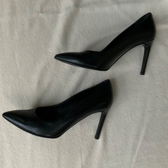 Hugo Boss black high-heels size 38 - Picture 2 of 5